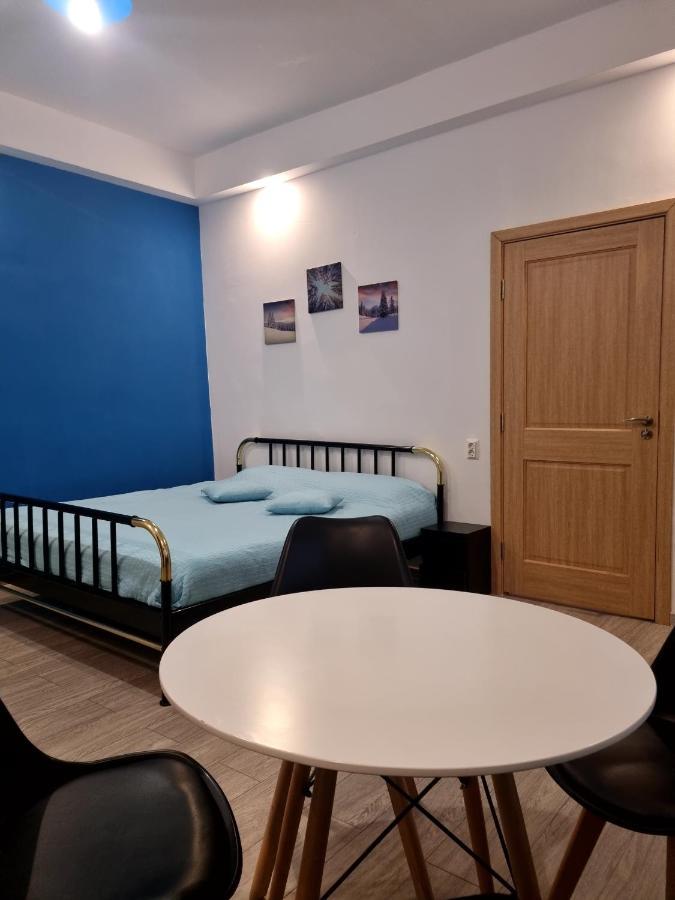 Evu Long Street Appartement Braşov Buitenkant foto